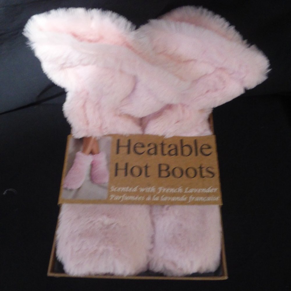 HEATABLE HOT BOOTS, scented with French Lavender, free size 6-10, BNIB